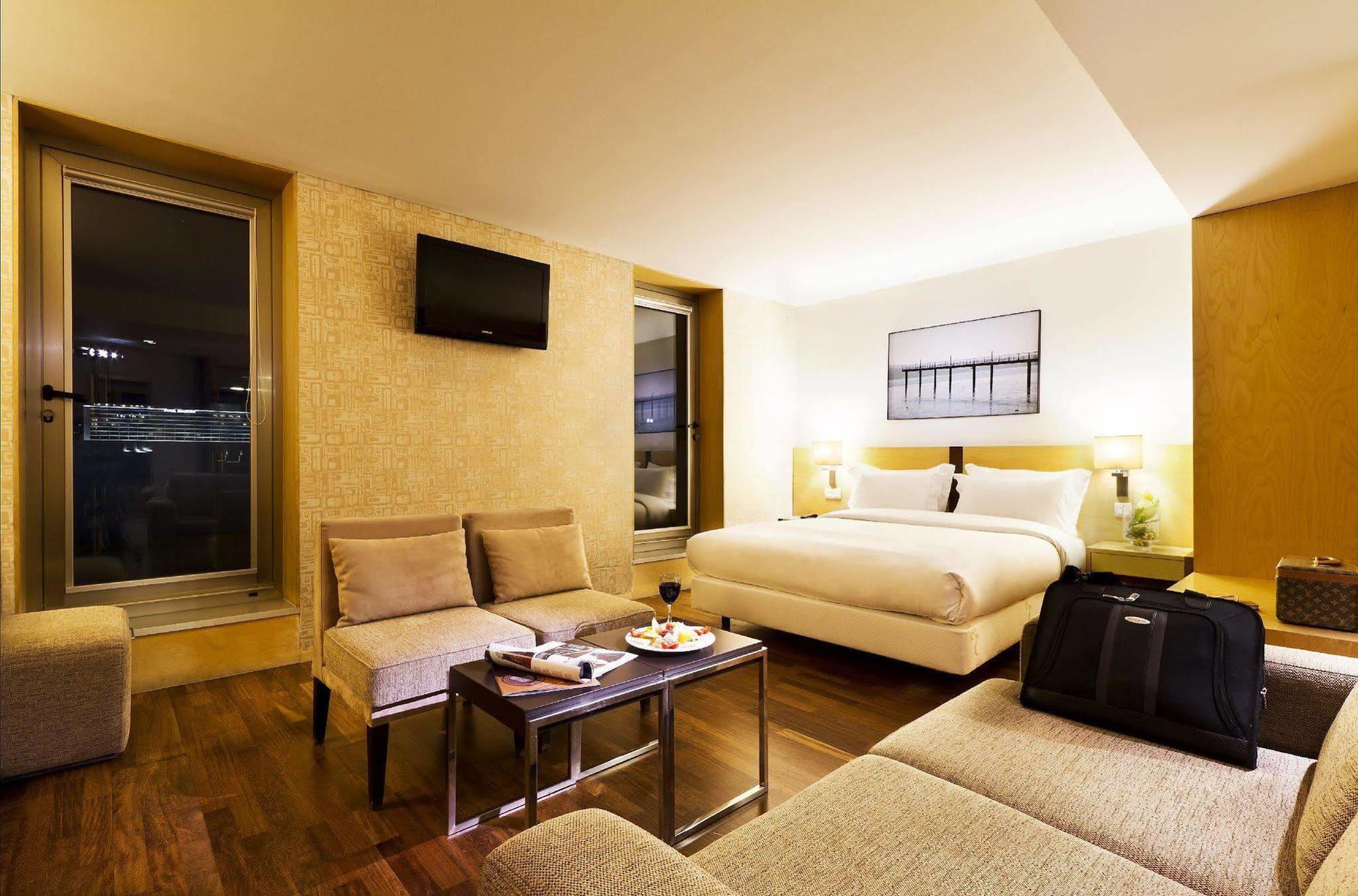 Hf Fenix Urban Hotel Lisbon Room photo